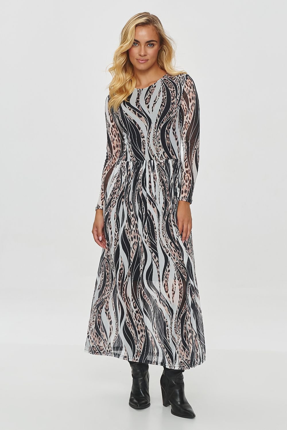 Daydress model 200081 Makadamia