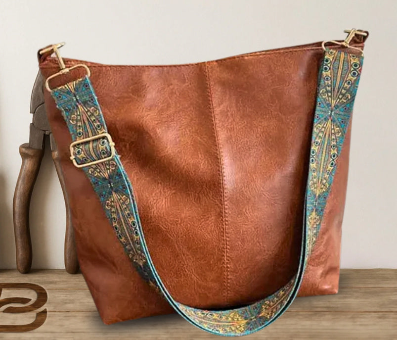 Large-capacity Retro Broadband Shoulder Messenger Bag