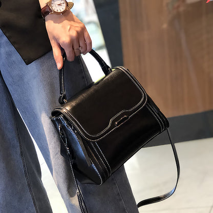 Women's Leather Simple Large Capacity Fashion Messenger Bag