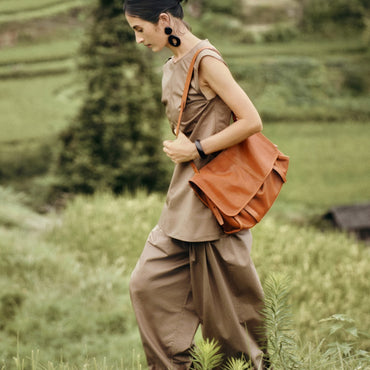 Large Capacity Retro Casual Shoulder Messenger Bag