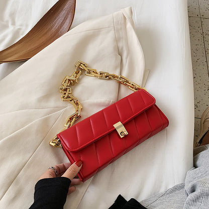 Versatile chain shoulder bag