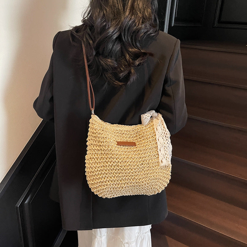 Women's Woven Hollowed All-match Shoulder Messenger Bag