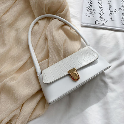 Medieval ladies armpit bag