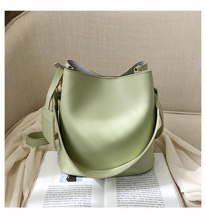 Simple net red bucket bag