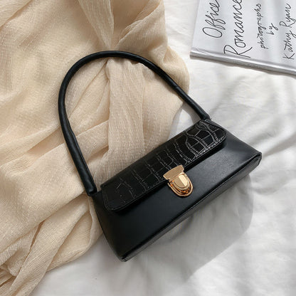 Medieval ladies armpit bag