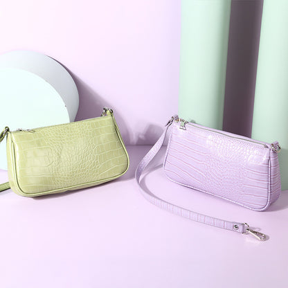 One-shoulder baguette