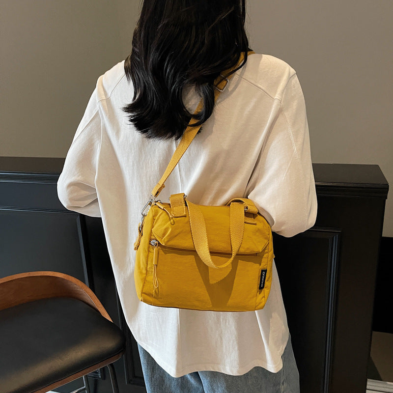 One Shoulder Crossbody Lightweight And Large Capacity Commuter Hand-carrying Bag