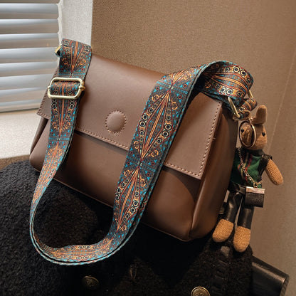 New Retro Easy Matching Women's High-grade Fashion Messenger Bag