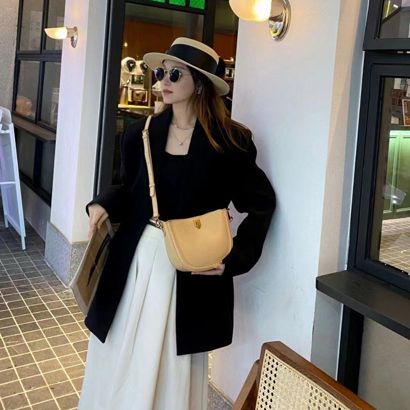 Women's Simple Casual Leather Messenger Bag