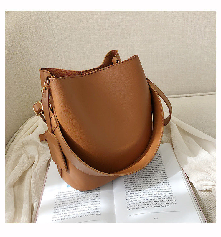 Simple net red bucket bag