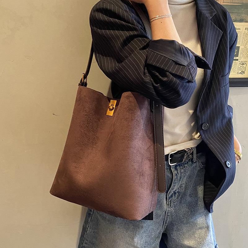 Retro Commuter All-match Fashion Simple Large-capacity Crossbody Bag