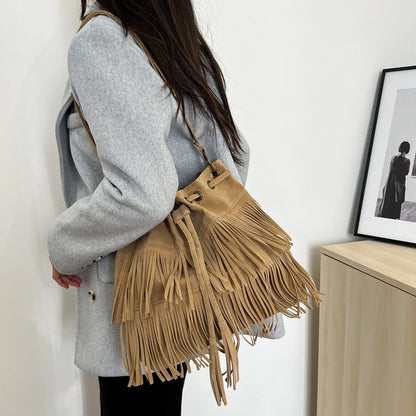 New European And American Simple Retro Tassel Drawstring Bucket Bag