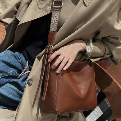 Women's Large-capacity Leather Shoulder Messenger Bag