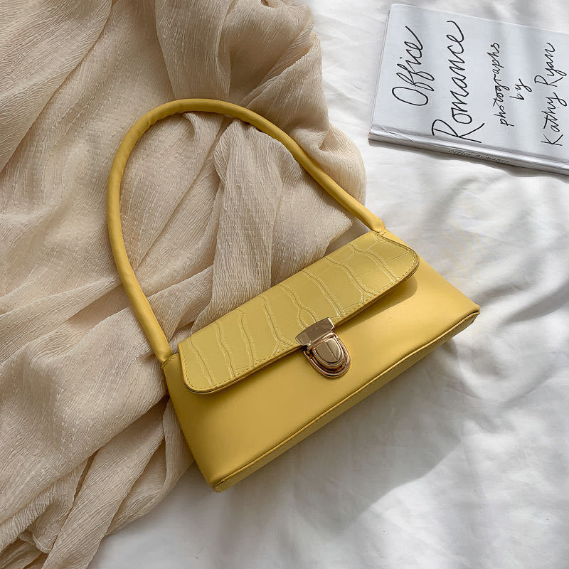 Medieval ladies armpit bag