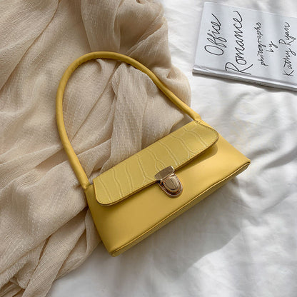 Medieval ladies armpit bag