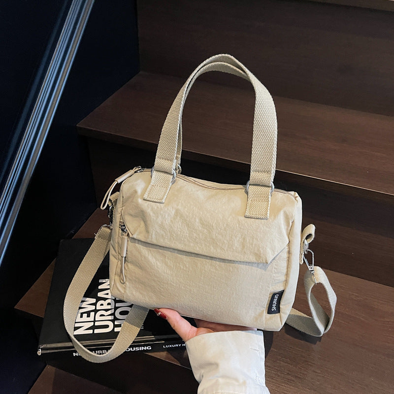One Shoulder Crossbody Lightweight And Large Capacity Commuter Hand-carrying Bag