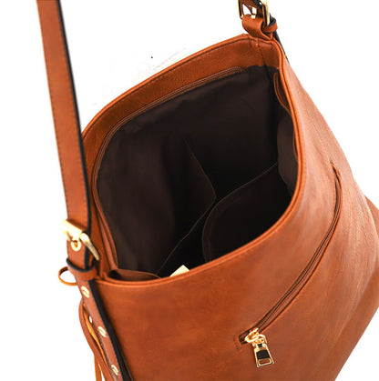 Large Capacity Rivet Shoulder Messenger Large Soft Trendy Bag