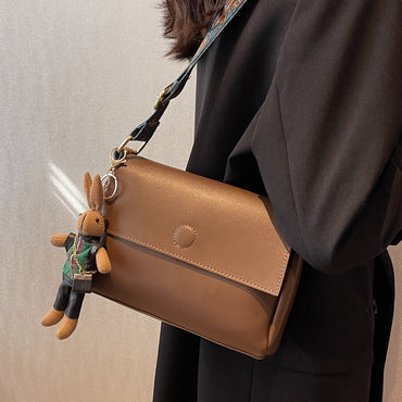 New Retro Easy Matching Women's High-grade Fashion Messenger Bag