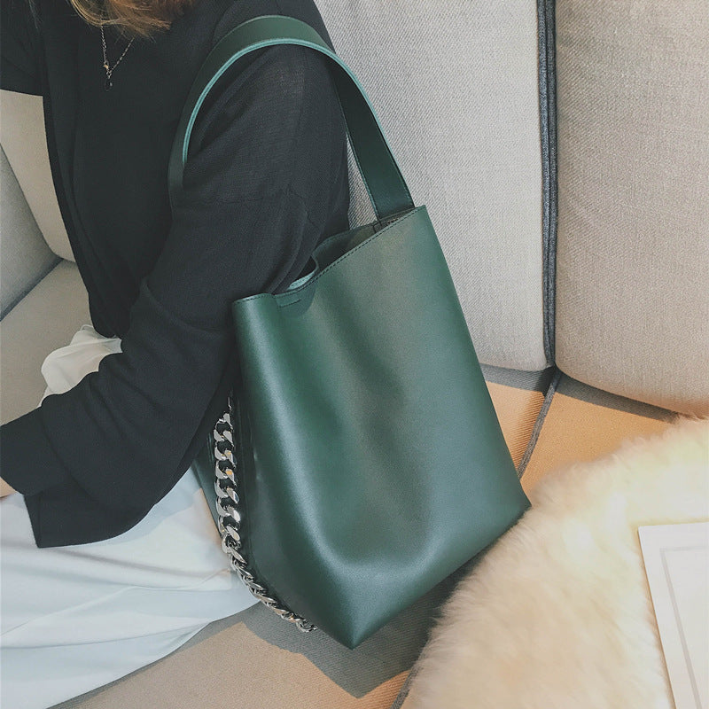 Simple son and mother bucket bag