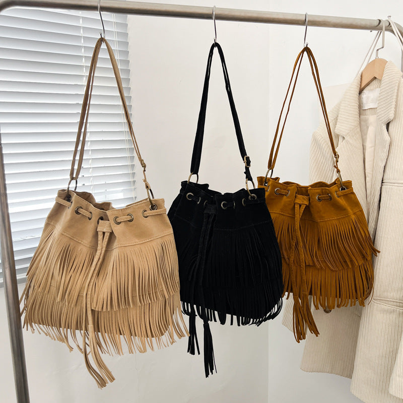 New European And American Simple Retro Tassel Drawstring Bucket Bag