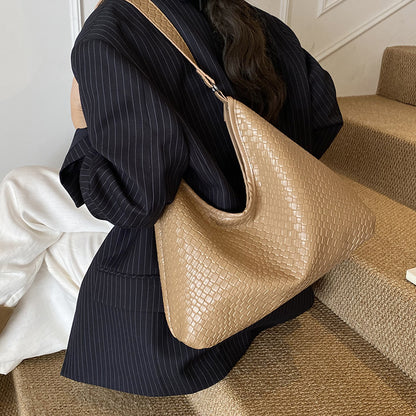 Shoulder Bag Women's Bag Retro Premium Underarm Bag Large Capacity Woven Bag Commuter Tote