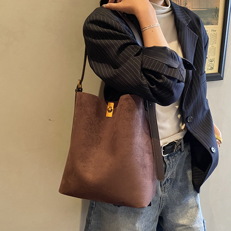 Retro Commuter All-match Fashion Simple Large-capacity Crossbody Bag