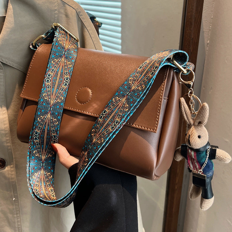 New Retro Easy Matching Women's High-grade Fashion Messenger Bag