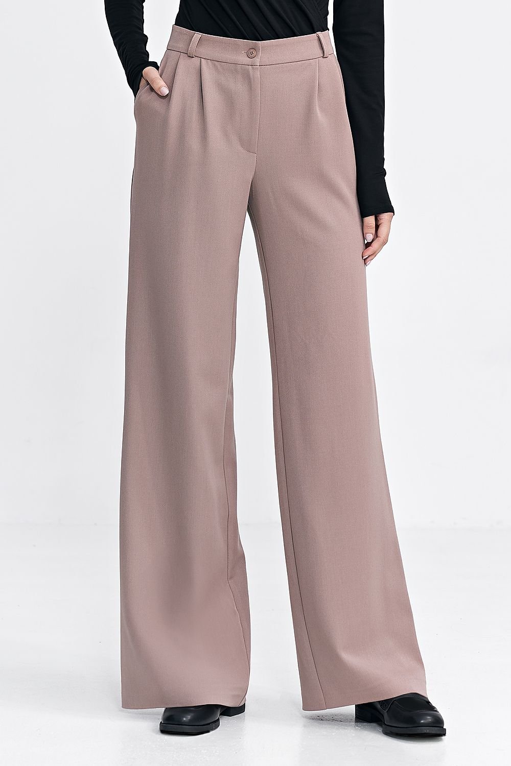 Trousers model 200389 Nife