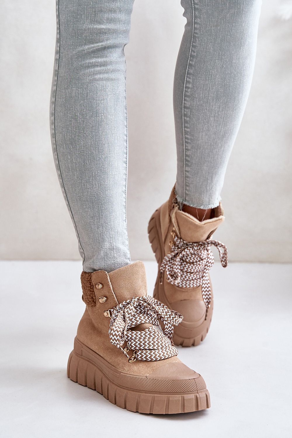 Boots model 201217 Step in style
