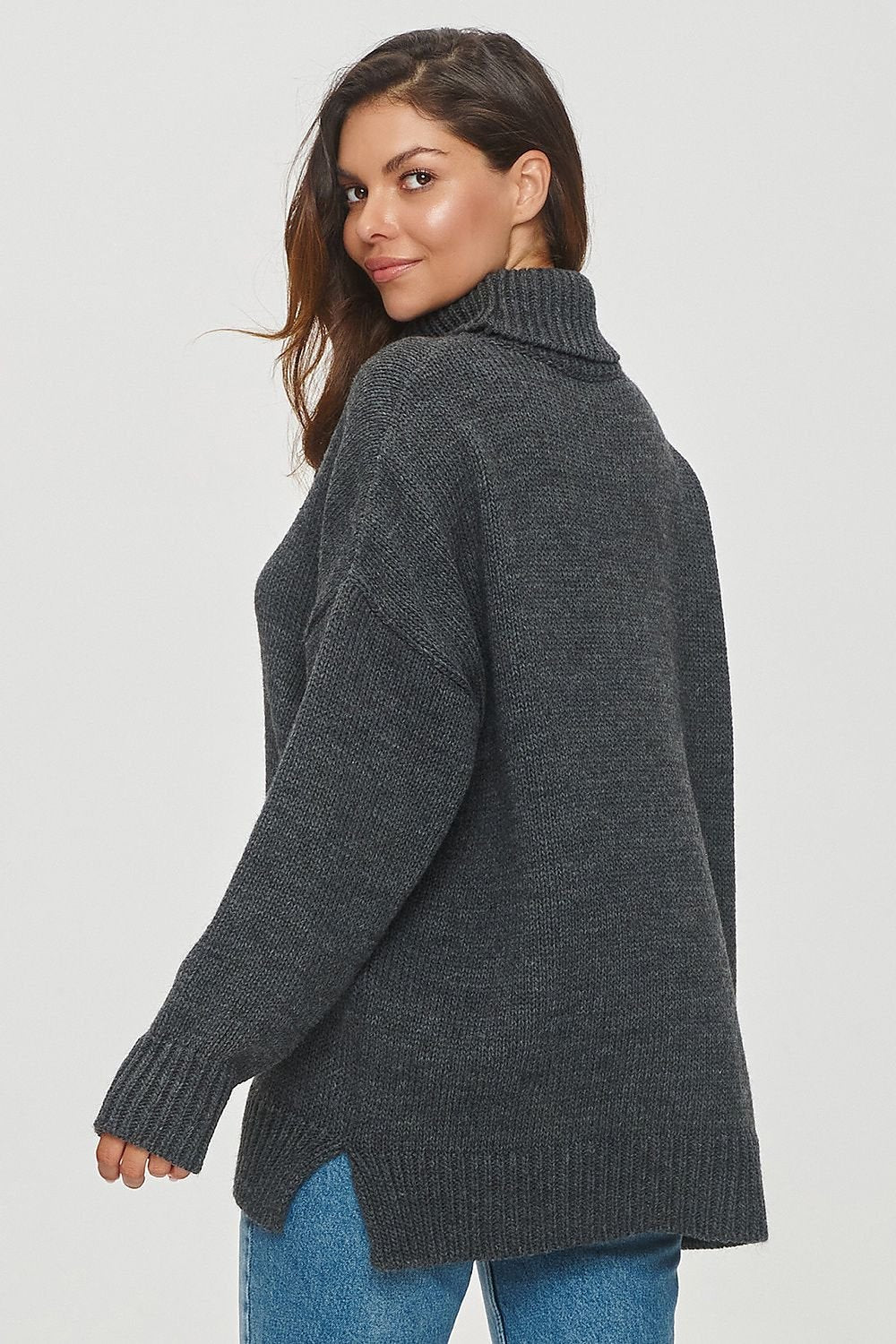 Turtleneck model 202969 Makadamia