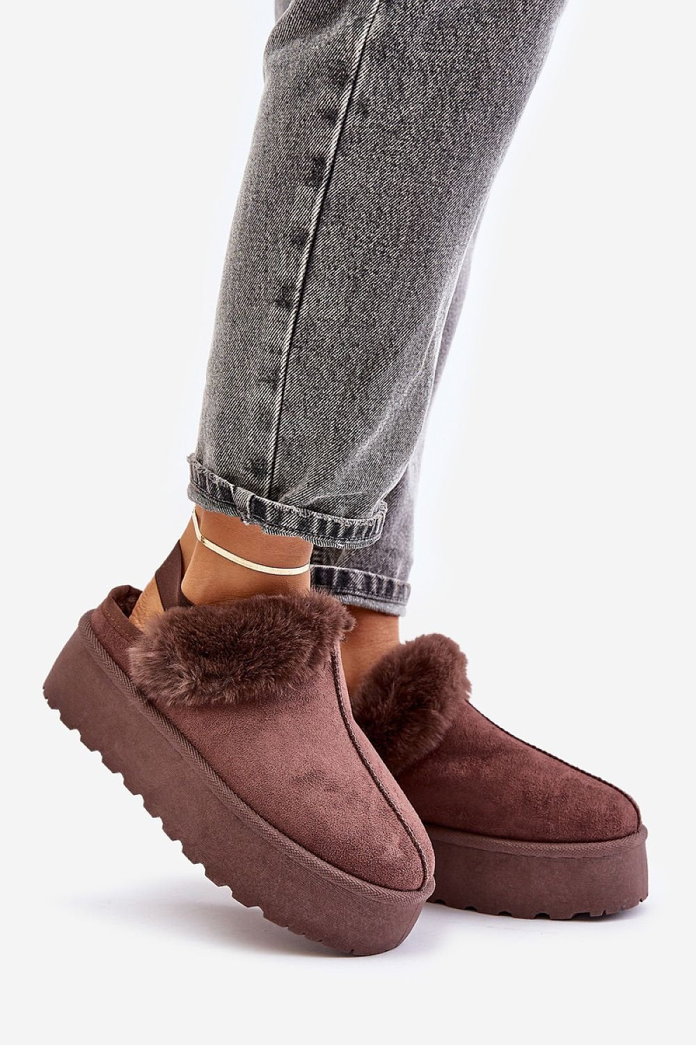 Slippers model 202665 Step in style