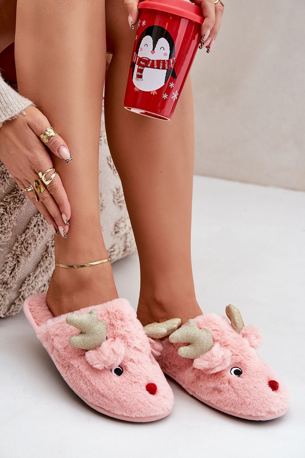 Slippers model 204646 Step in style