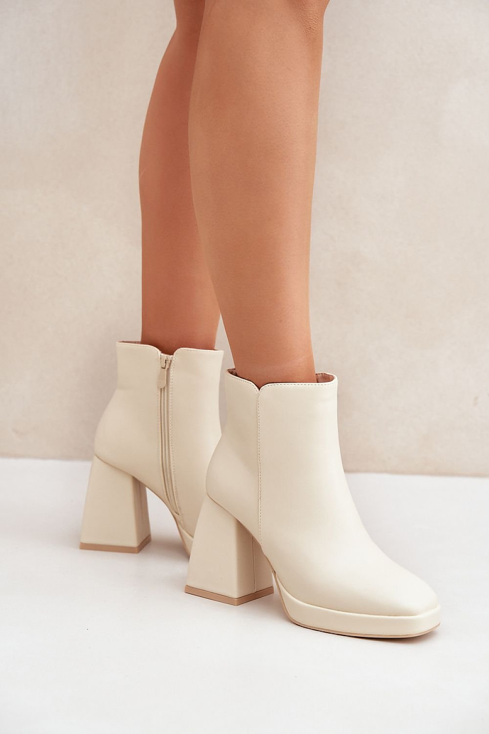 Heel boots model 204678 Step in style