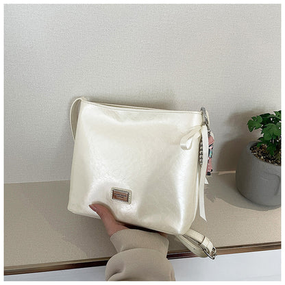 Women's Special-interest Design Casual Crossbody Bucket Bag