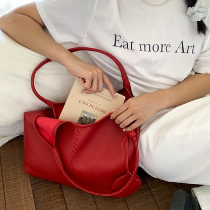 Large Capacity Simple Casual Portable Messenger Bag